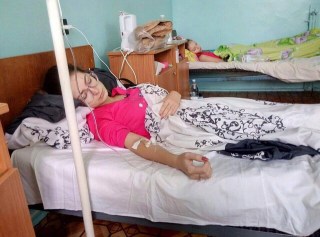 – А чому до вас ніхто не приходить? – Два тижні я лежала з молодою жінкою в одній палаті, та відвідувачів у неї взагалі не було