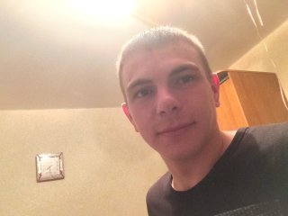 – Якщо ти мені бажаєш щастя, то підтримаєш! – Я сподівався, що батьки мене зрозуміють, та вони почали проти мене бунт