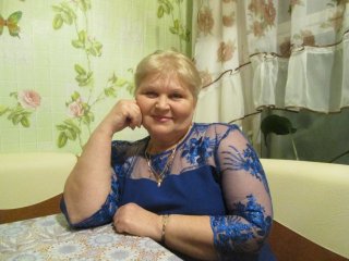 Майже 30 років я провела на чужині – працювала важко, аби синові купити квартиру та машину, підняти онучку на ноги. Та, як виявилося, вони мене жорстоко підставили з житлом